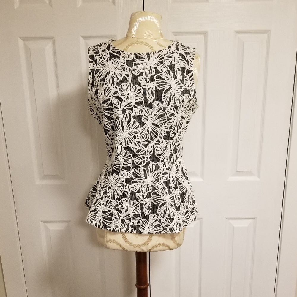 White and Black/Gray Textured Peplum Top - Medium